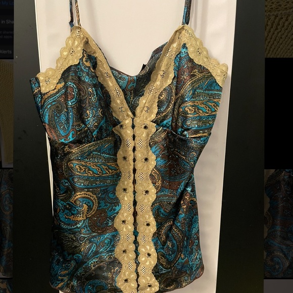 Lace Up Tank - Picture 5 of 5